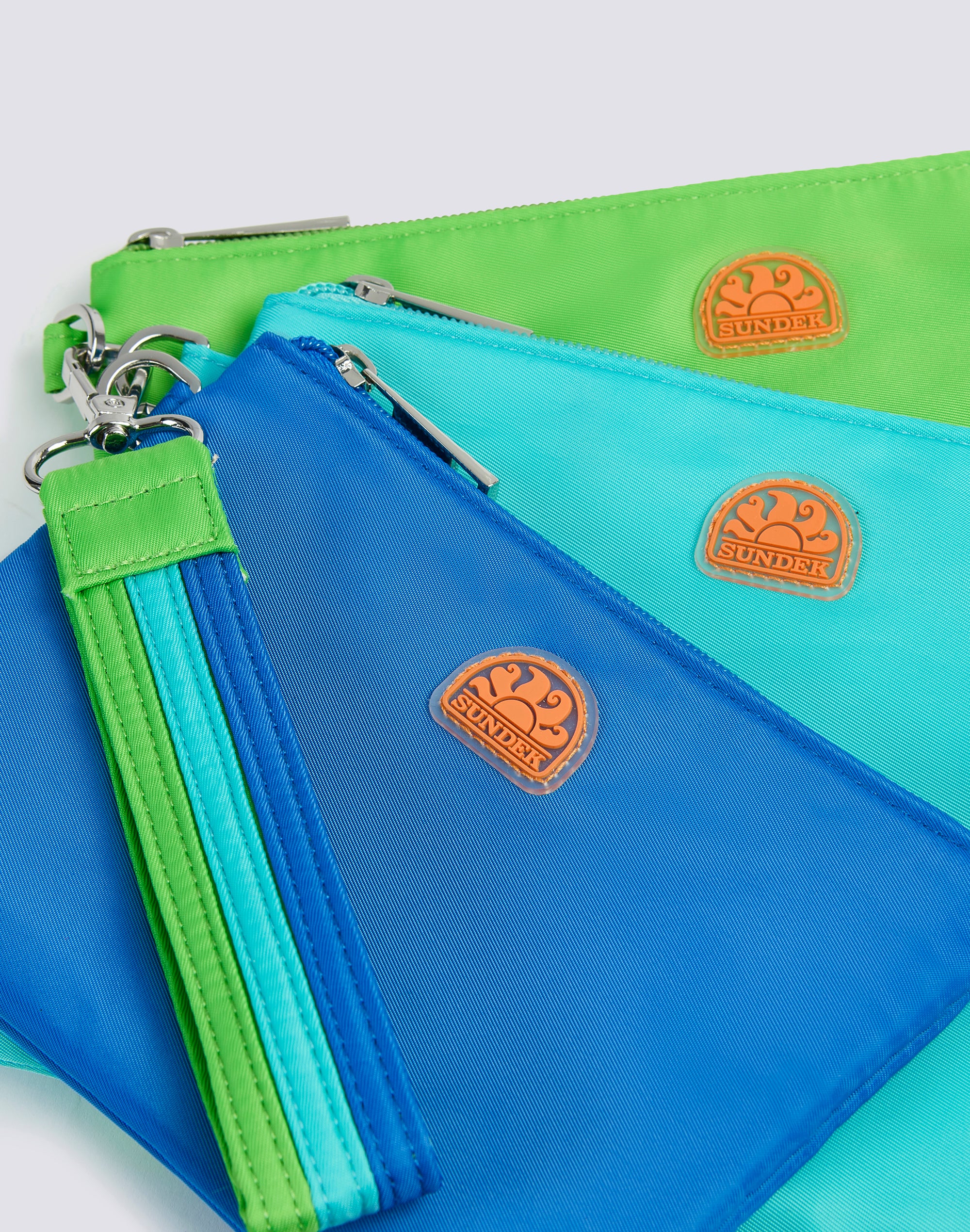 HAN - MINI 3-FOLD CLUTCH BAG WITH KEY CHAIN - Image 3