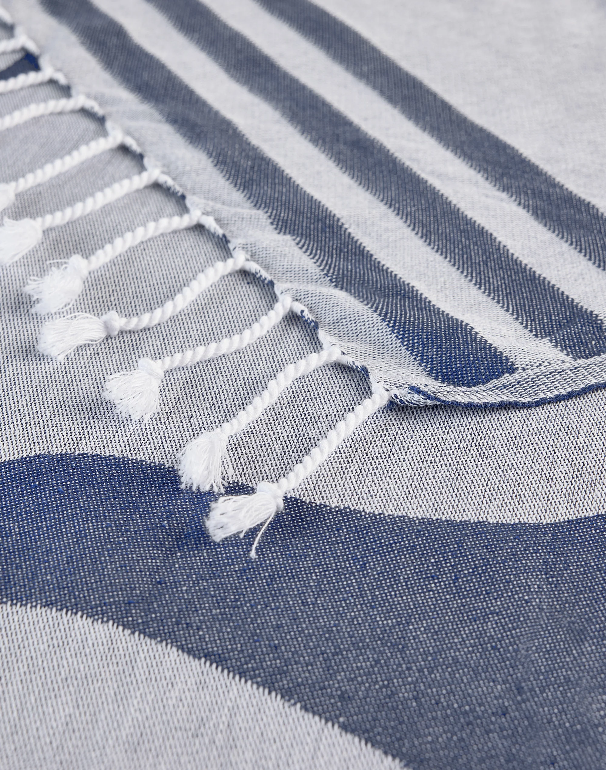JACQUARD FOUTA BEACH TOWEL WITH LOGO - Image 2