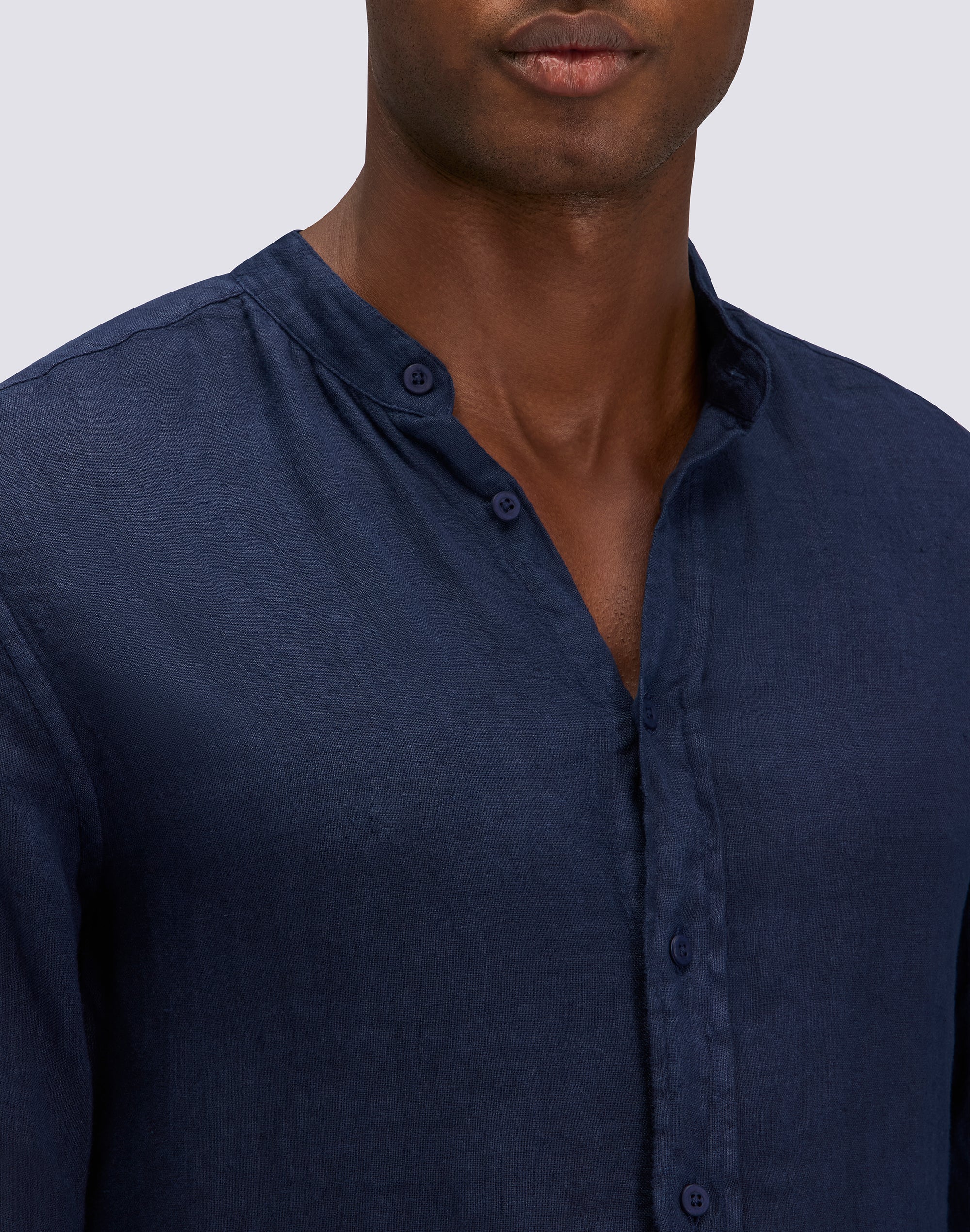 MEN'S MANDARIN SHIRT IN GARMENT-DYED LINEN - Image 4