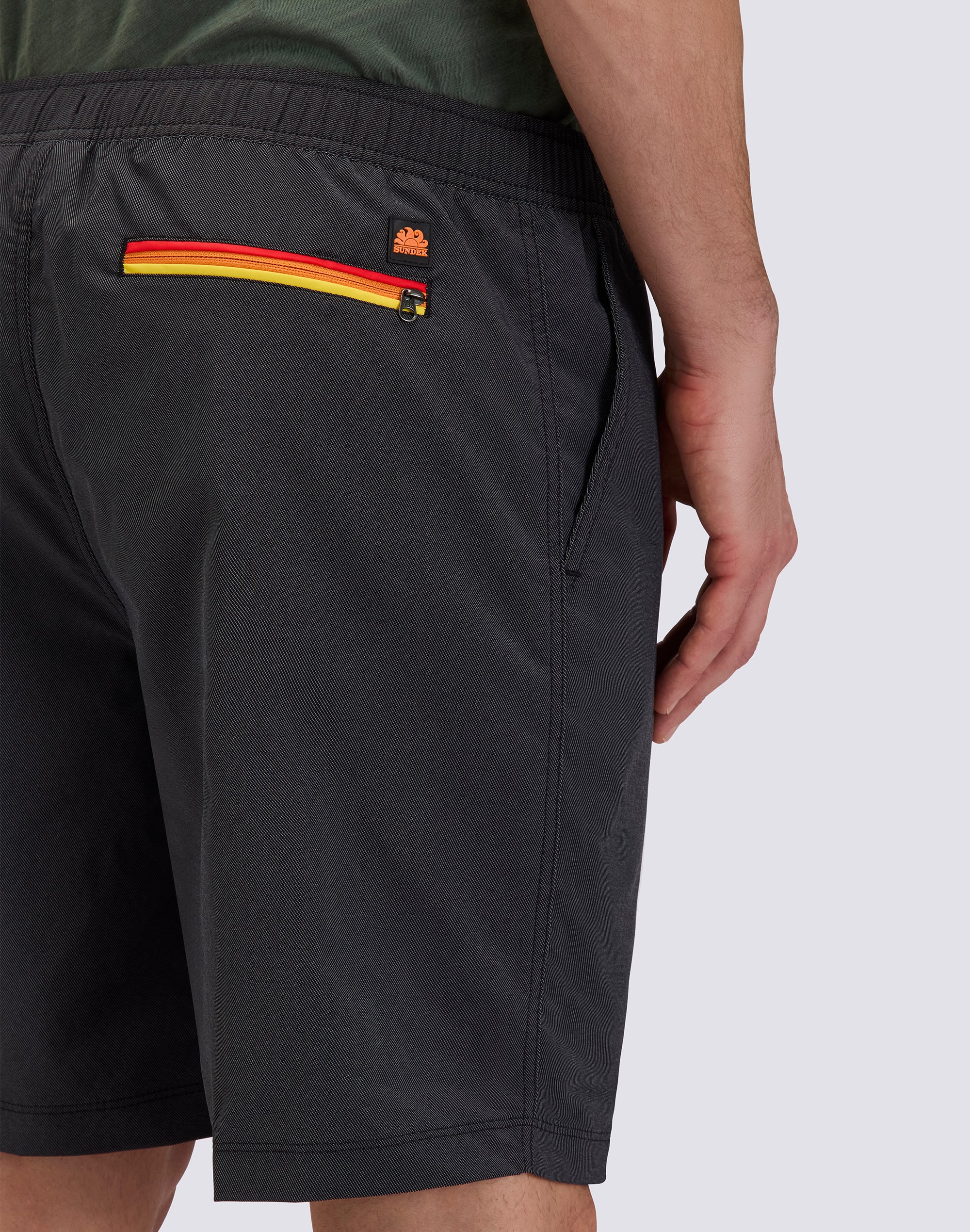 CARGO SHORTS IN QUICK DRY FABRIC - Image 4