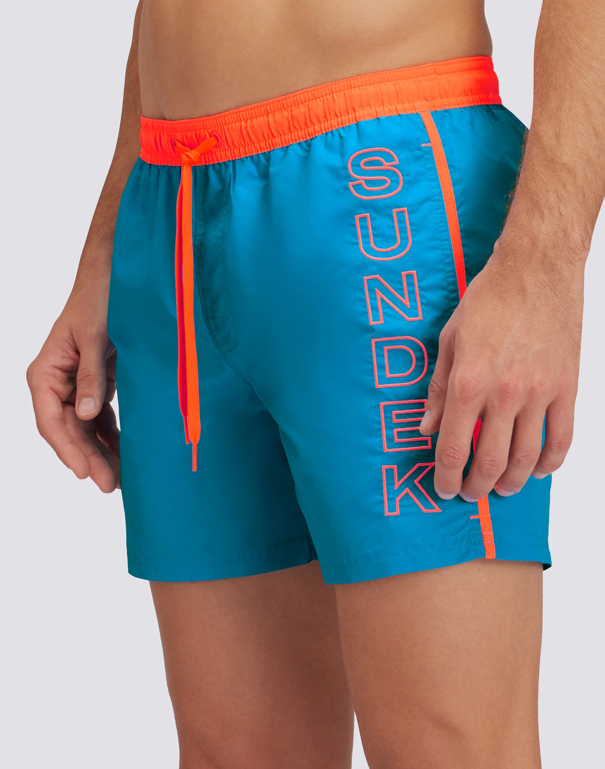 ICONIC TAFFETA ELASTICATED WAIST SHORT SWIMSHORTS WITH CONTRASTING PIPING - Image 3