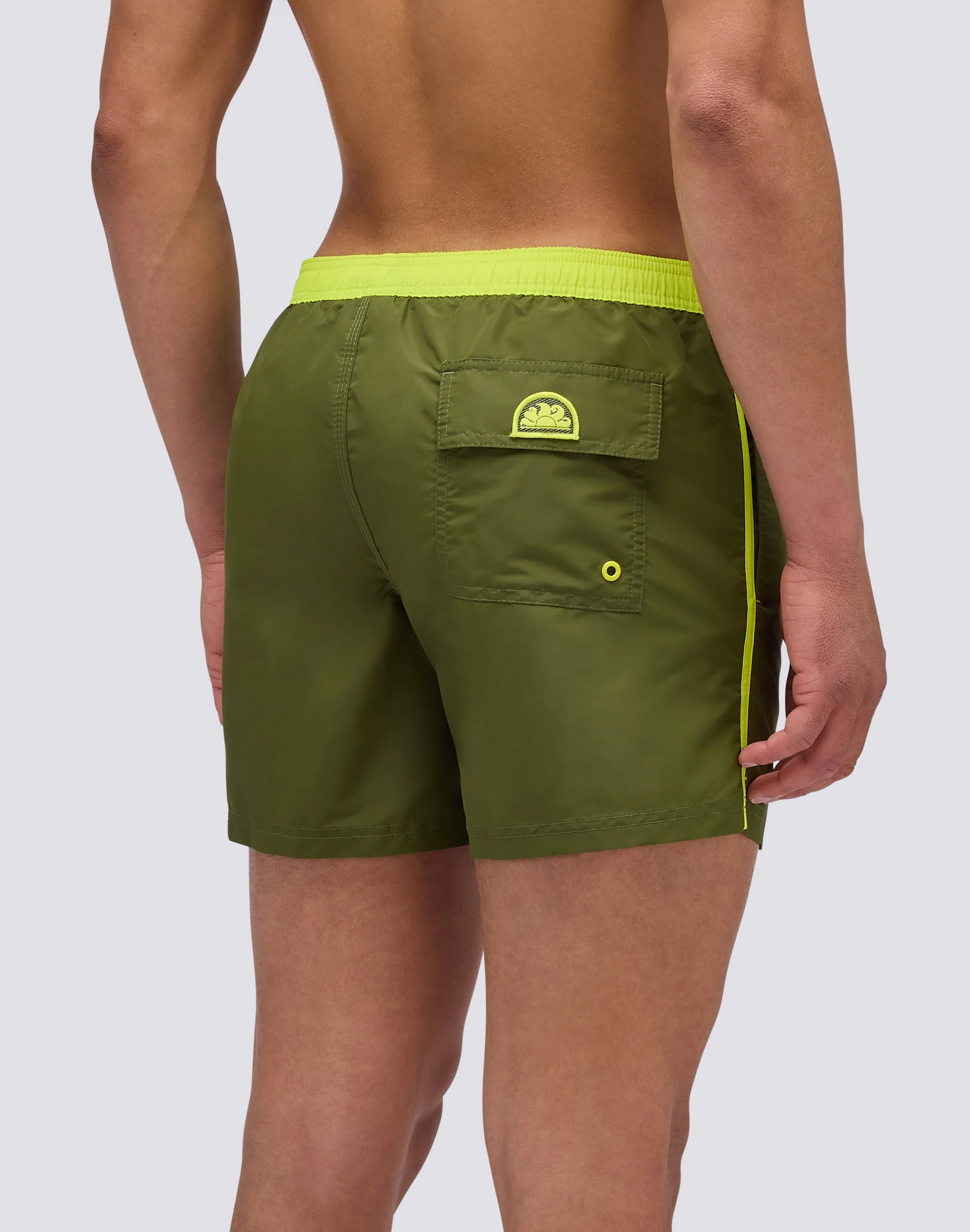 ICONIC TAFFETA ELASTICATED WAIST SHORT SWIMSHORTS WITH CONTRASTING PIPING - Image 2